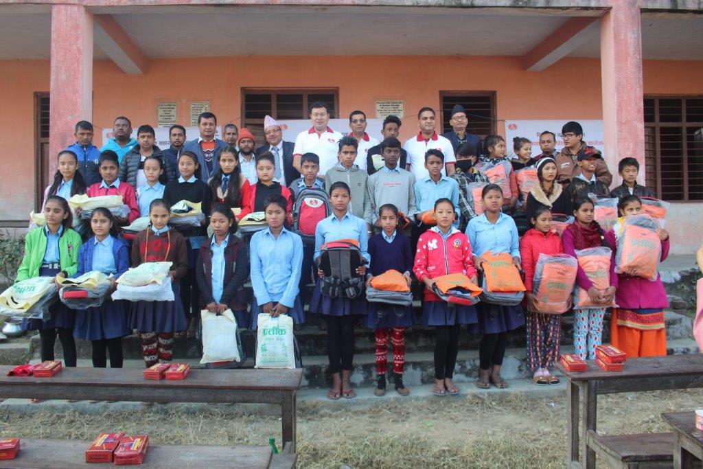 सिप्रदीयन सहायताद्धारा १० जिल्लाका ३०० भन्दा धेरै विद्यार्थीहरुलाई शैक्षिक सामाग्री वितरण